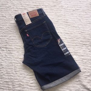 *NEW* Levi’s Bermuda shorts